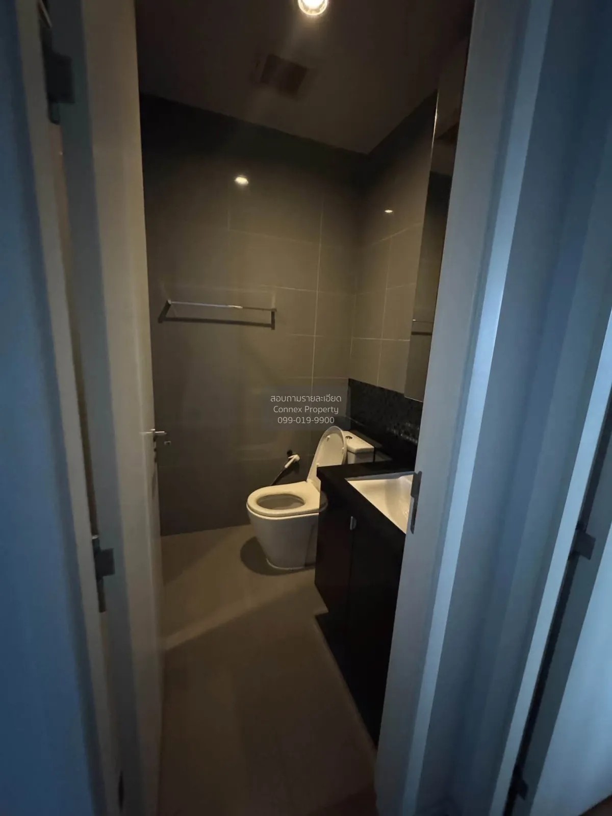 For Rent Condo , M Ladprao , nice view , high floor , corner unit 4