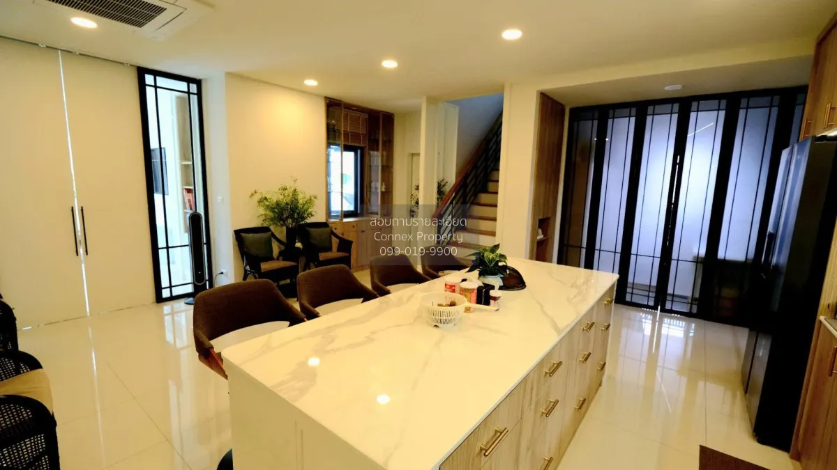 ขายบ้าน  เซนโทร รามอินทรา-จตุโชติ 2 หน้ากว้าง ออเงิน เขต สายไหม ก