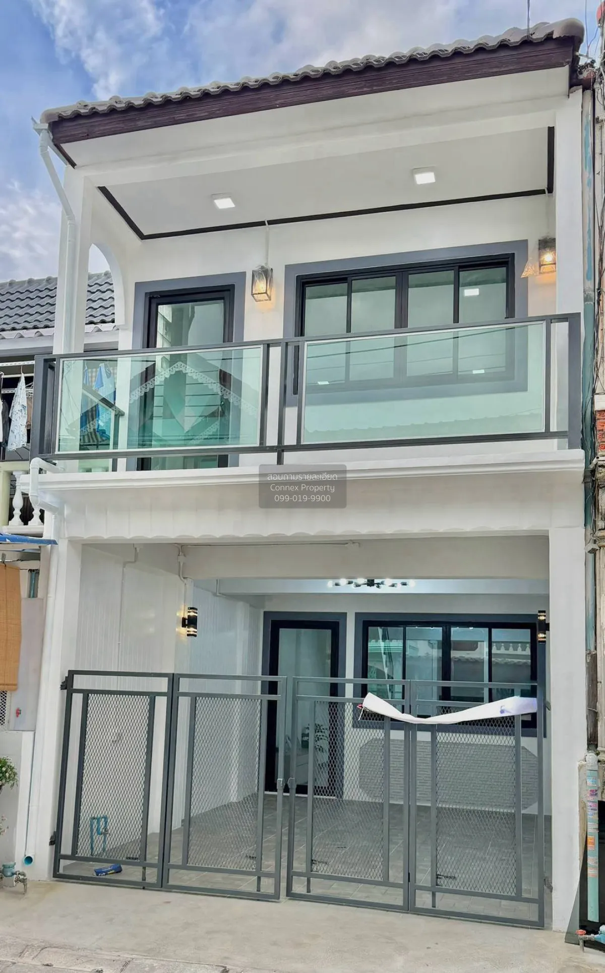 For Sale Townhouse/Townhome  , Rewadee 3 , newly renovated , Tala 3