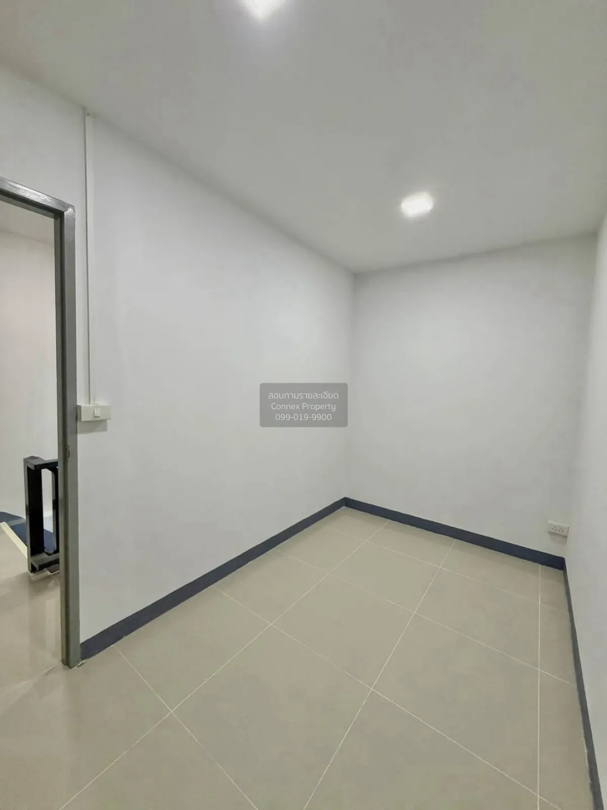 For Sale Townhouse/Townhome  , Rewadee 3 , newly renovated , Tala