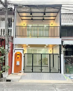 ขายทาวน์เฮ้าส์/ทาวน์โฮม  หมู่บ้านอัญชลี รีโนเวทใหม่ ท่าทราย เมืองนนทบุรี นนทบุรี CX-176147