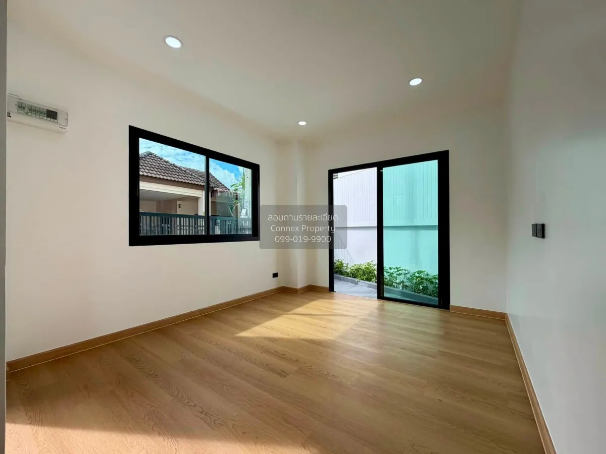 For Sale Townhouse/Townhome  , Sri Suchart Grand View 3 , newly r