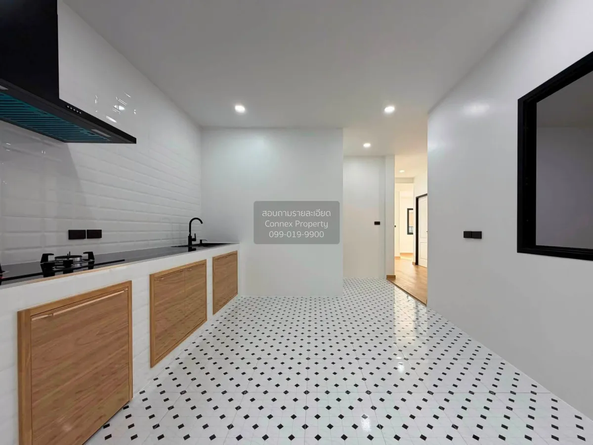 For Sale Townhouse/Townhome  , Sri Suchart Grand View 3 , newly r