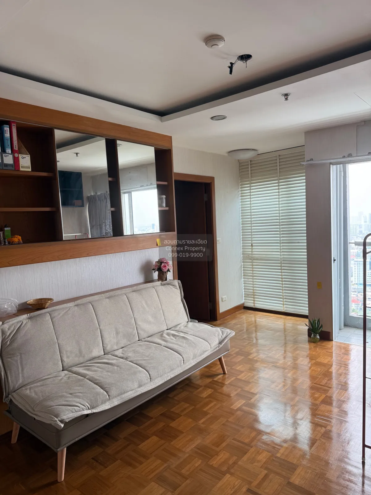 For Sale Condo , Silom Suite , high floor , corner unit , BTS-Sai 1