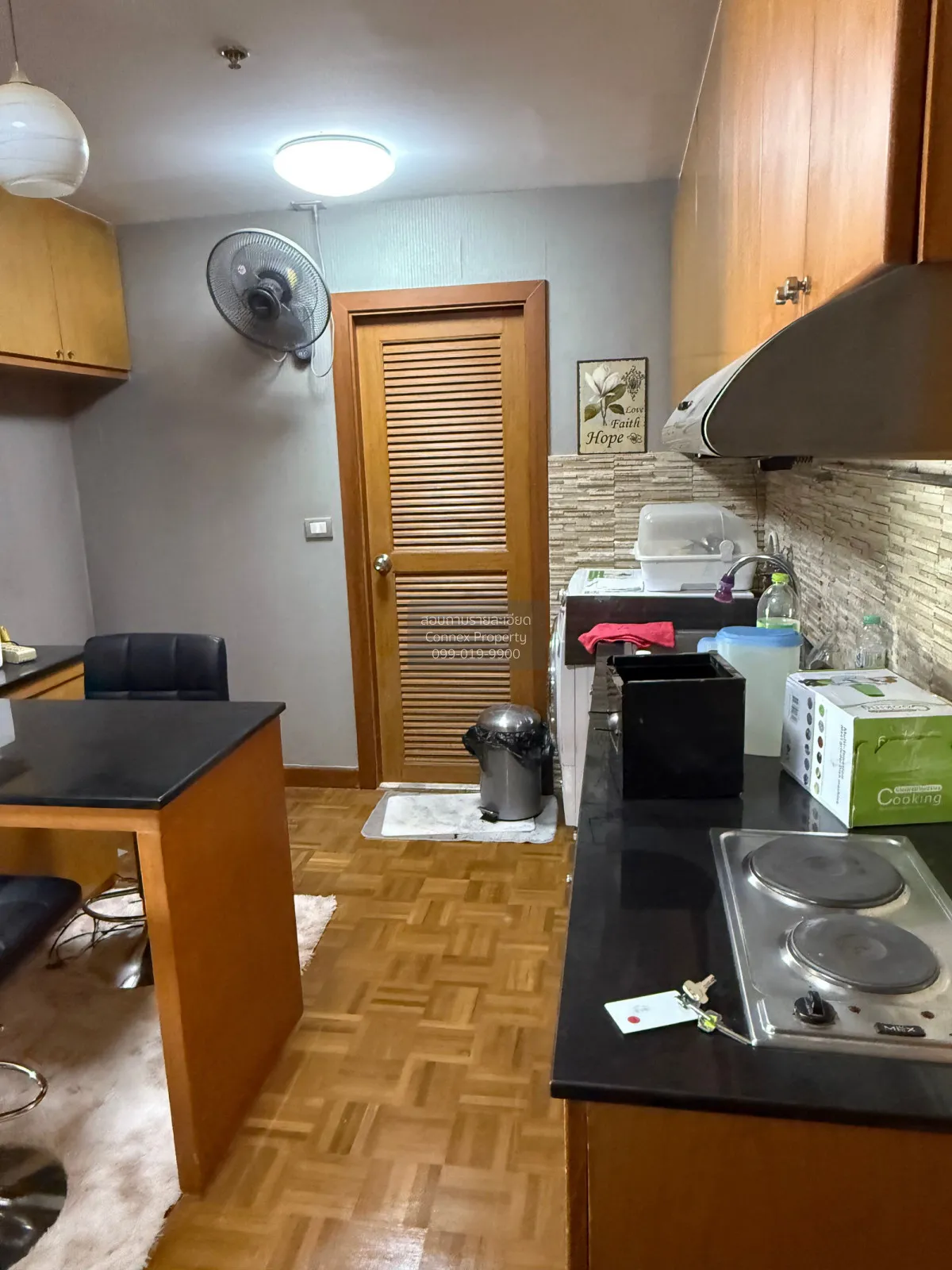 For Sale Condo , Silom Suite , high floor , corner unit , BTS-Sai 4