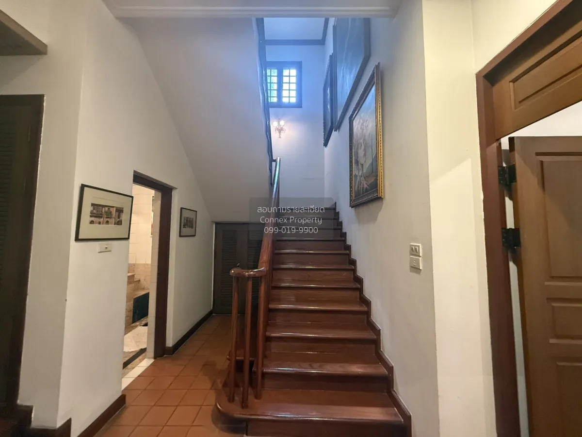 For Sale Home at Soi Pridi Banomyong 26 , wide frontage , Khlong 