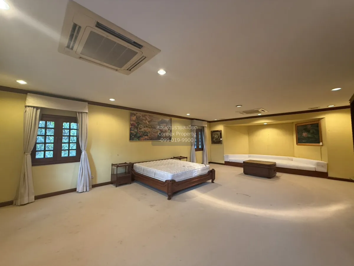 For Sale Home at Soi Pridi Banomyong 26 , wide frontage , Khlong 