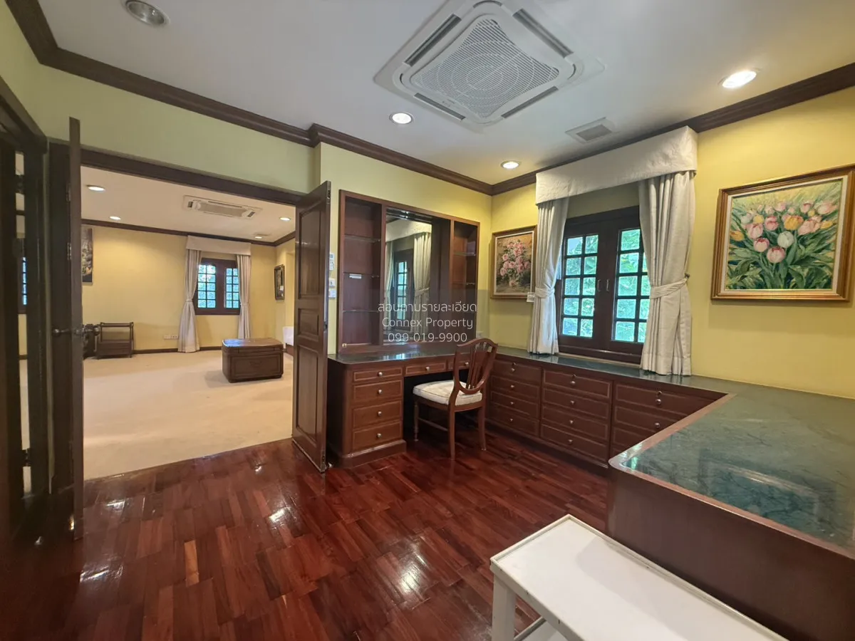 For Sale Home at Soi Pridi Banomyong 26 , wide frontage , Khlong 