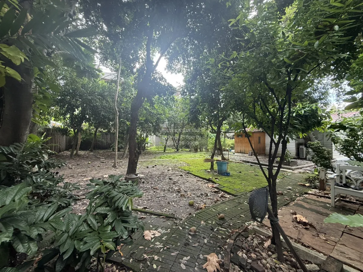 For Sale Home at Soi Pridi Banomyong 26 , wide frontage , Khlong 