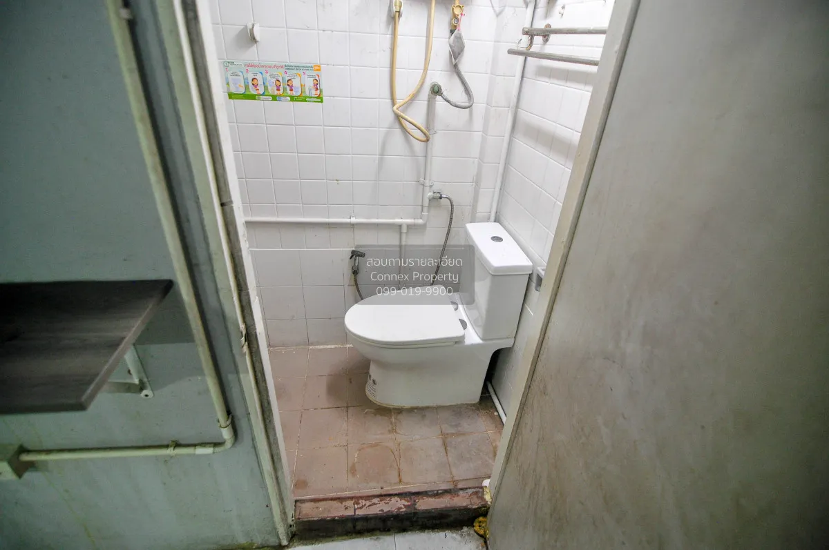 For Sale 3-story shophouse, Soi Inthamara , Sam Sen Nai , Phaya T