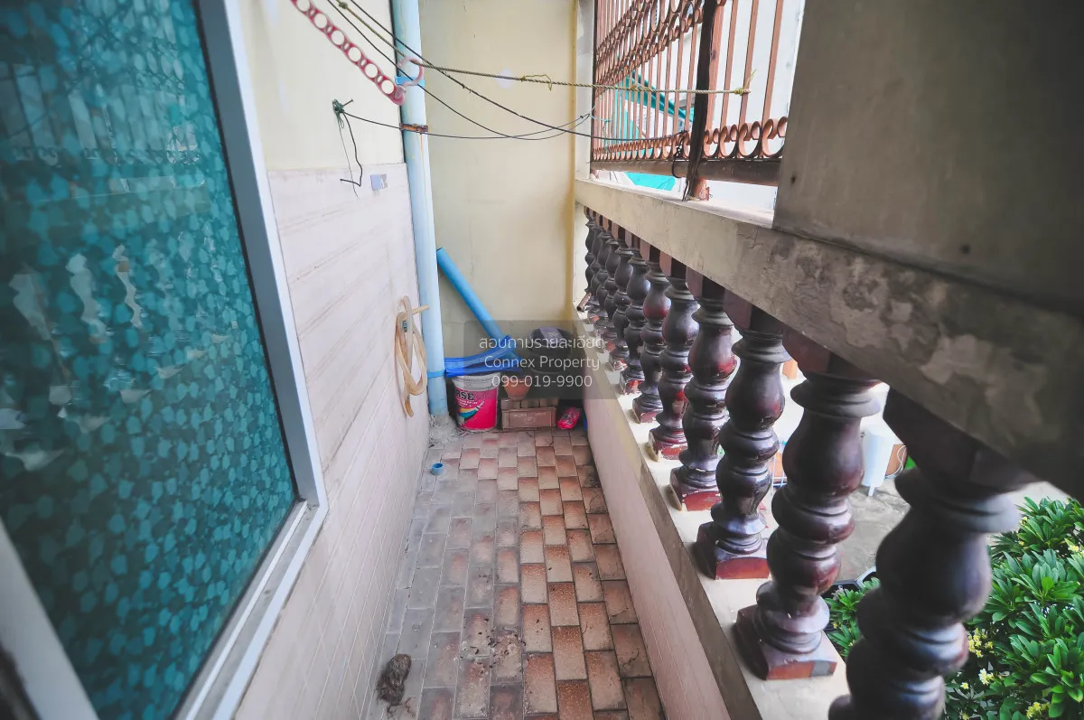 For Sale 3-story shophouse, Soi Inthamara , Sam Sen Nai , Phaya T