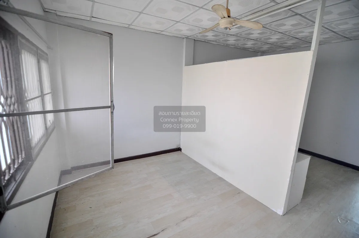 For Sale 3-story shophouse, Soi Inthamara , Sam Sen Nai , Phaya T