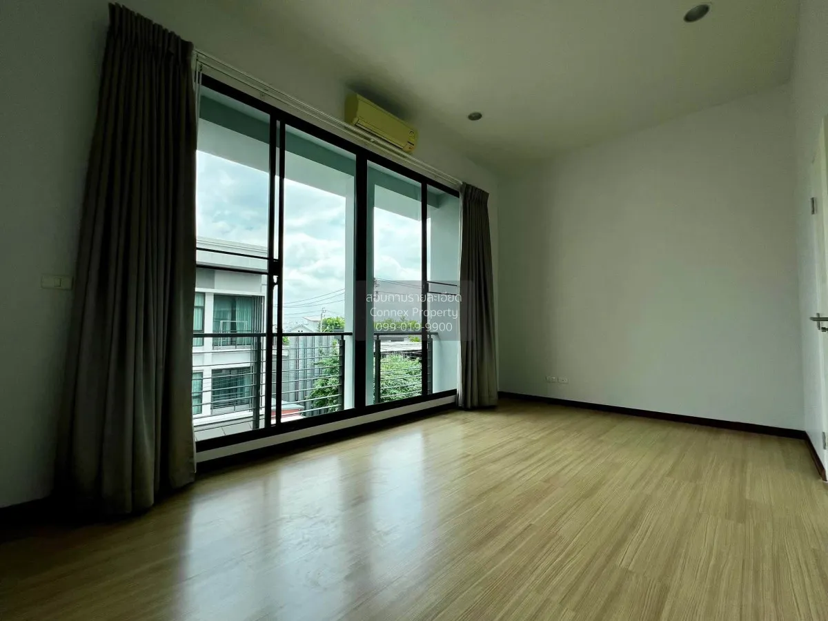 For Sale Townhouse/Townhome  , BAAN KLANG MUANG NGAMWONGWAN , cor