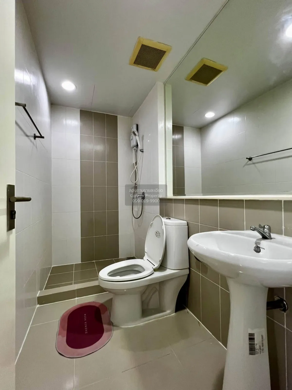 For Sale Townhouse/Townhome  , BAAN KLANG MUANG NGAMWONGWAN , cor