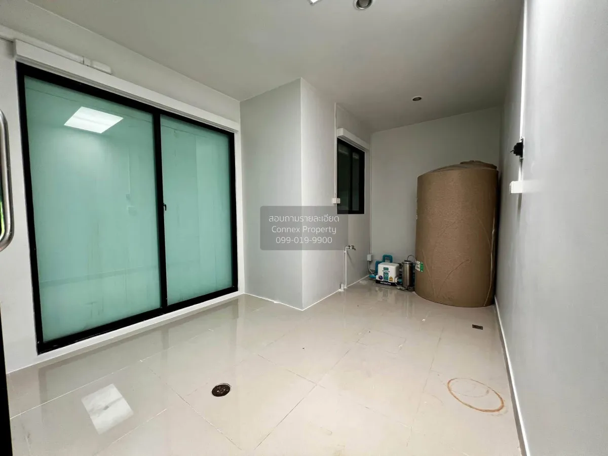 For Sale Townhouse/Townhome  , BAAN KLANG MUANG NGAMWONGWAN , cor