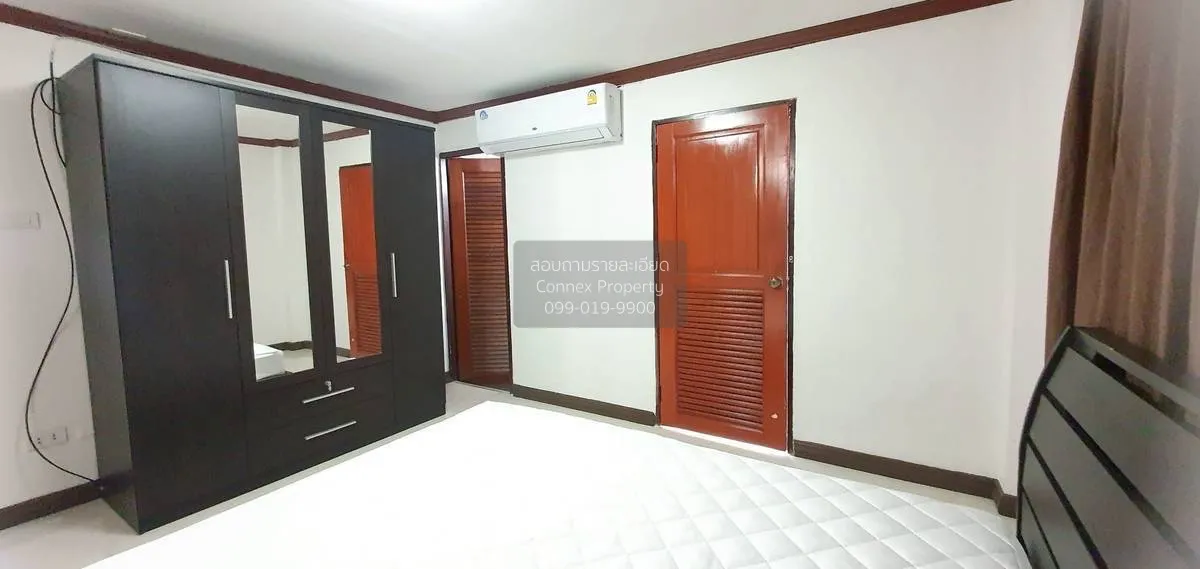 เช่าทาวน์เฮาส์ 3 ชั้น ที่หมู่บ้านรอยัล นครินทร์ วิลล่า อ่อนนุช ซอ