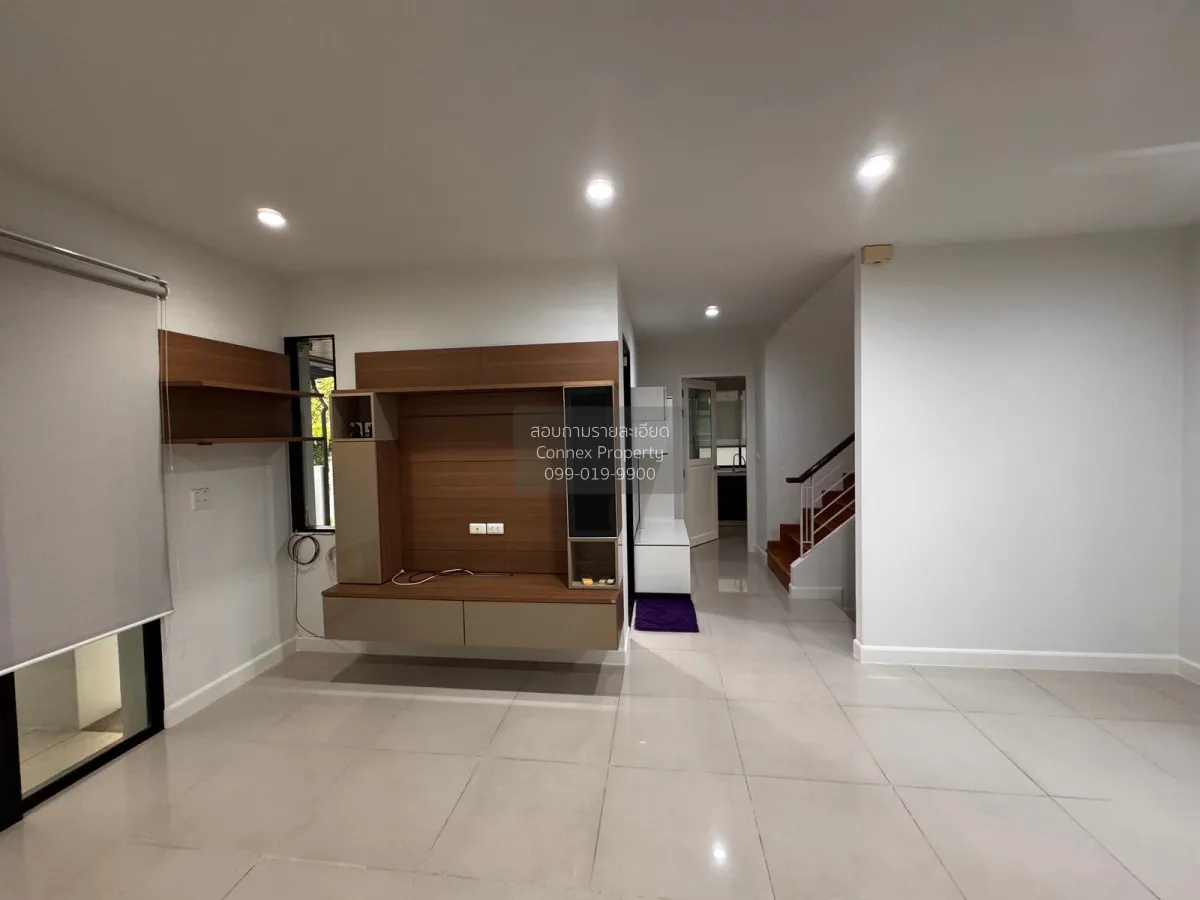 For Sale House , Lake View Park Wongwaen - Bangna , Dok Mai , Pra