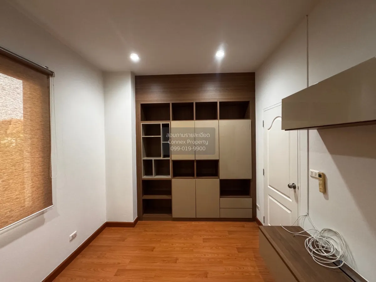 For Sale House , Lake View Park Wongwaen - Bangna , Dok Mai , Pra