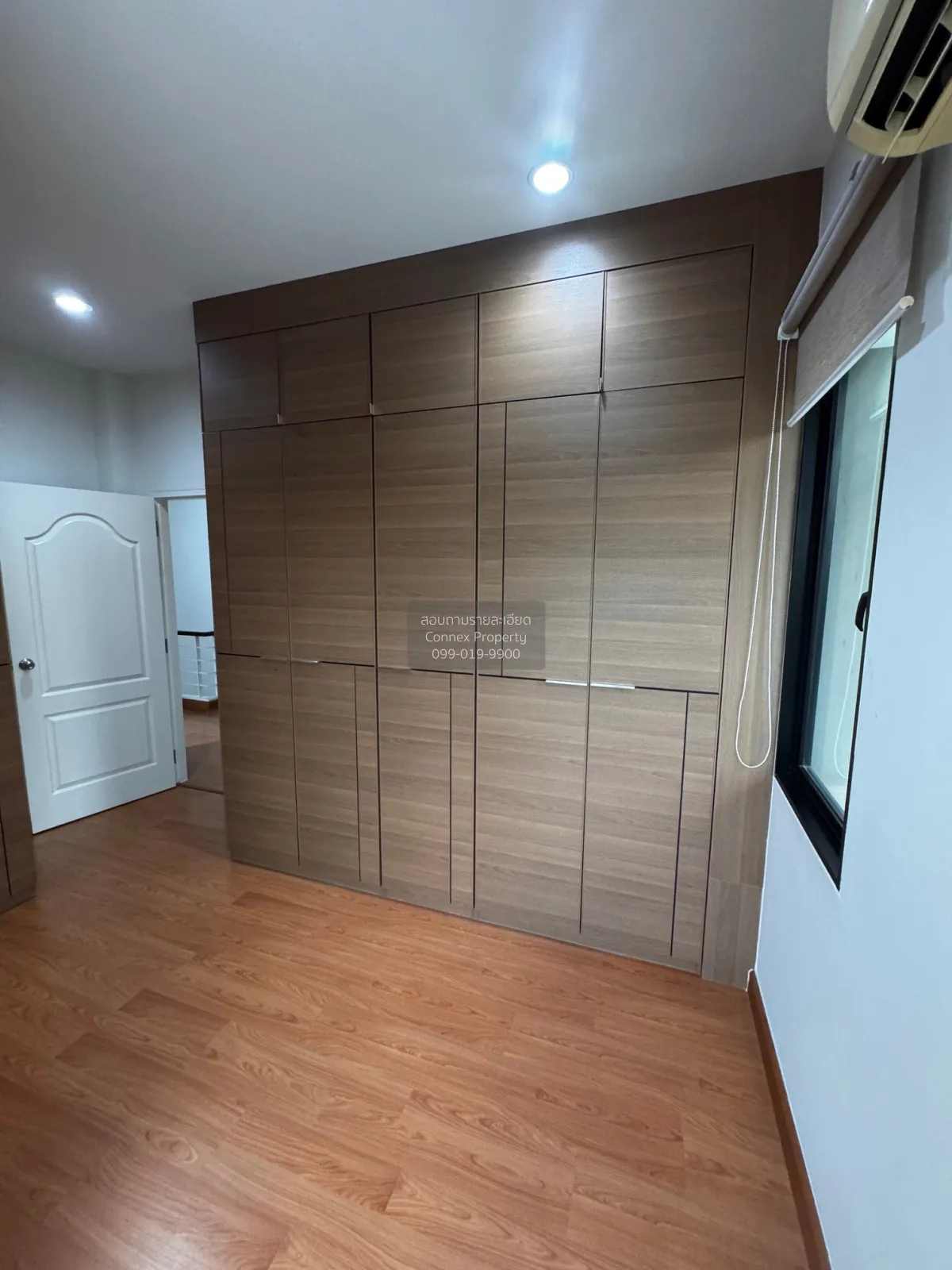 For Sale House , Lake View Park Wongwaen - Bangna , Dok Mai , Pra