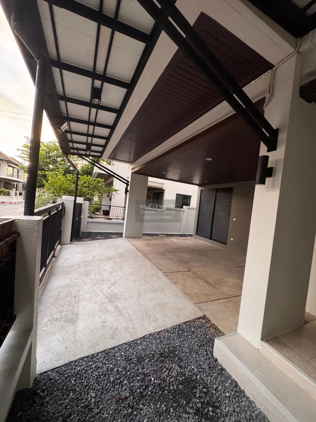 For Sale House , Lake View Park Wongwaen - Bangna , Dok Mai , Pra