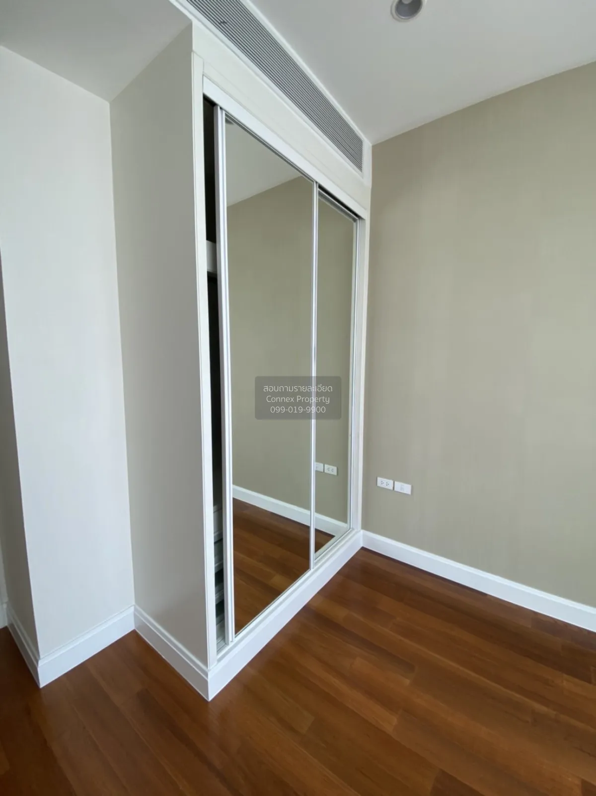 For Rent Condo , Q Langsuan , nice view , high floor , corner uni