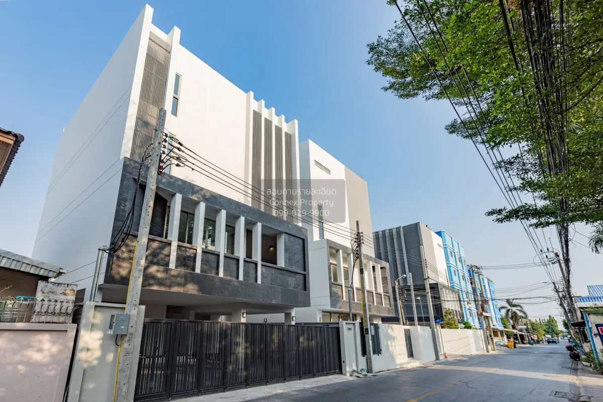 เช่าบ้าน  ซิมเมททรี่ เกษตร - นวมินทร์ รีโนเวทใหม่ นวมินทร์ เขต บึ 1