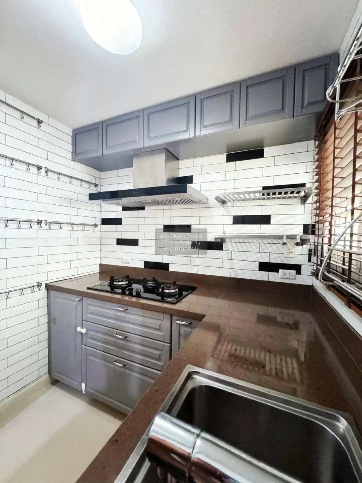 For Rent Townhouse/Townhome  , Leon Sukhumvit 62 , BTS-Bang Chak  4