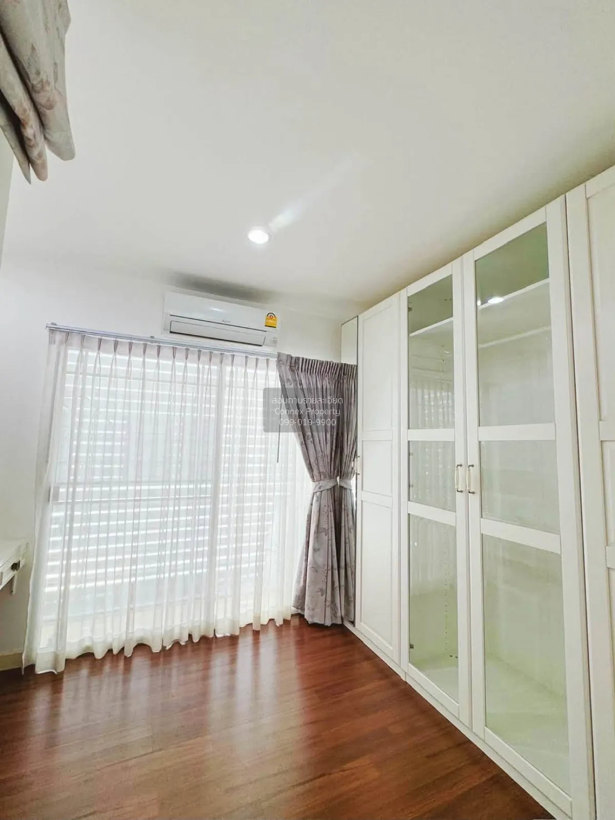 For Rent Townhouse/Townhome  , Leon Sukhumvit 62 , BTS-Bang Chak 