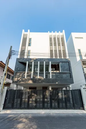 ขายบ้าน  ซิมเมททรี่ เกษตร - นวมินทร์ รีโนเวทใหม่ นวมินทร์ เขต บึงกุ่ม กรุงเทพ CX-176564
