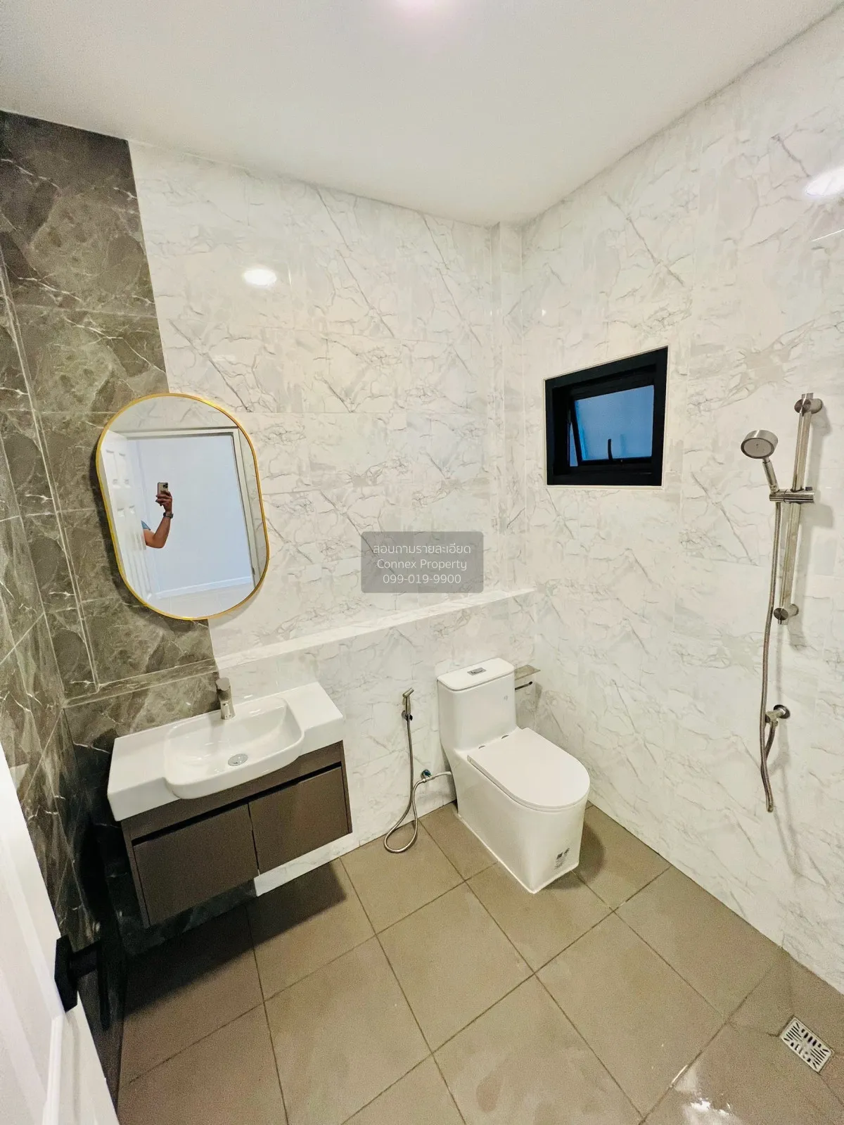 For Sale Townhouse Changwattana-pakkred22 , wide frontage , newly
