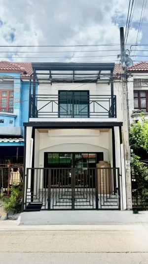 ขายทาวน์เฮ้าส์/ทาวน์โฮม  บ้านปิยวรารมย์ 3 รีโนเวทใหม่ ไทรน้อย ไทรน้อย นนทบุรี CX-176733