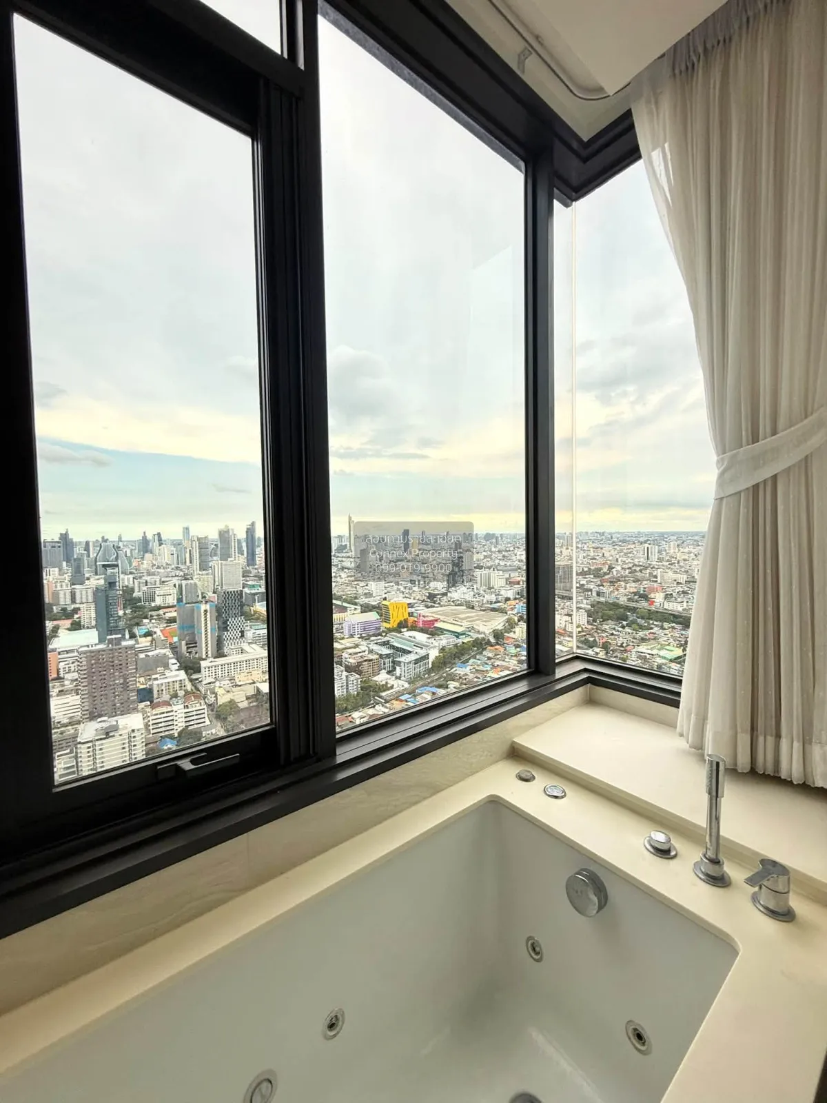 For Rent Condo , The Address Siam-Ratchathewi , nice view , high 