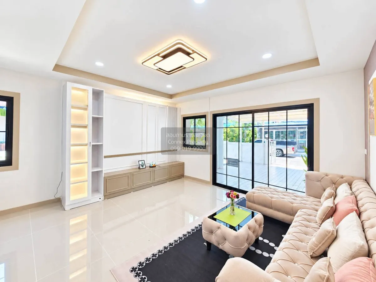 ขายทาวน์เฮ้าส์/ทาวน์โฮม  นิวเวิลด์วิลล์ ห้องมุม รีโนเวทใหม่ ละหาร