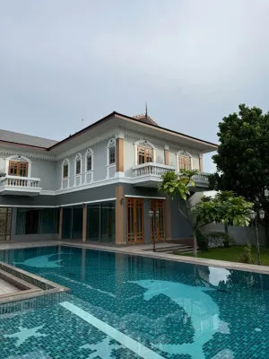 For Sale Custom-Built House for Sale on a Large 1-Rai Plot, Soi Saen Wi 5 , Thung Song Hong , Lak Si , Bangkok , CX-177105