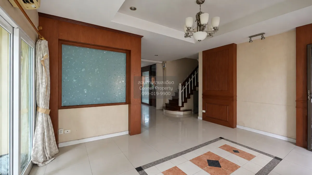 Detached House for Sale Perfect Place Rattanathibet Large Plot Ne