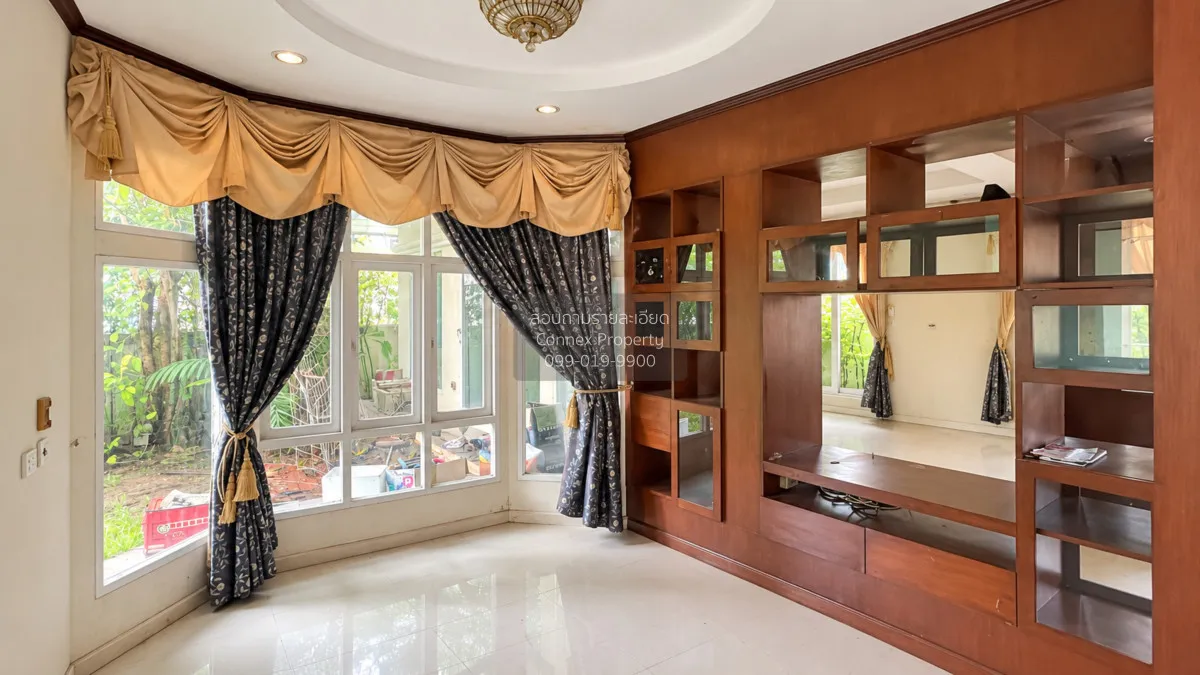 Detached House for Sale Perfect Place Rattanathibet Large Plot Ne