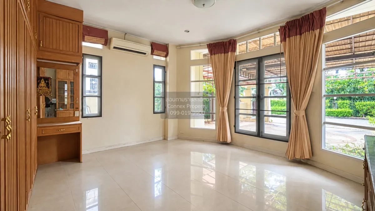 Detached House for Sale Perfect Place Rattanathibet Large Plot Ne