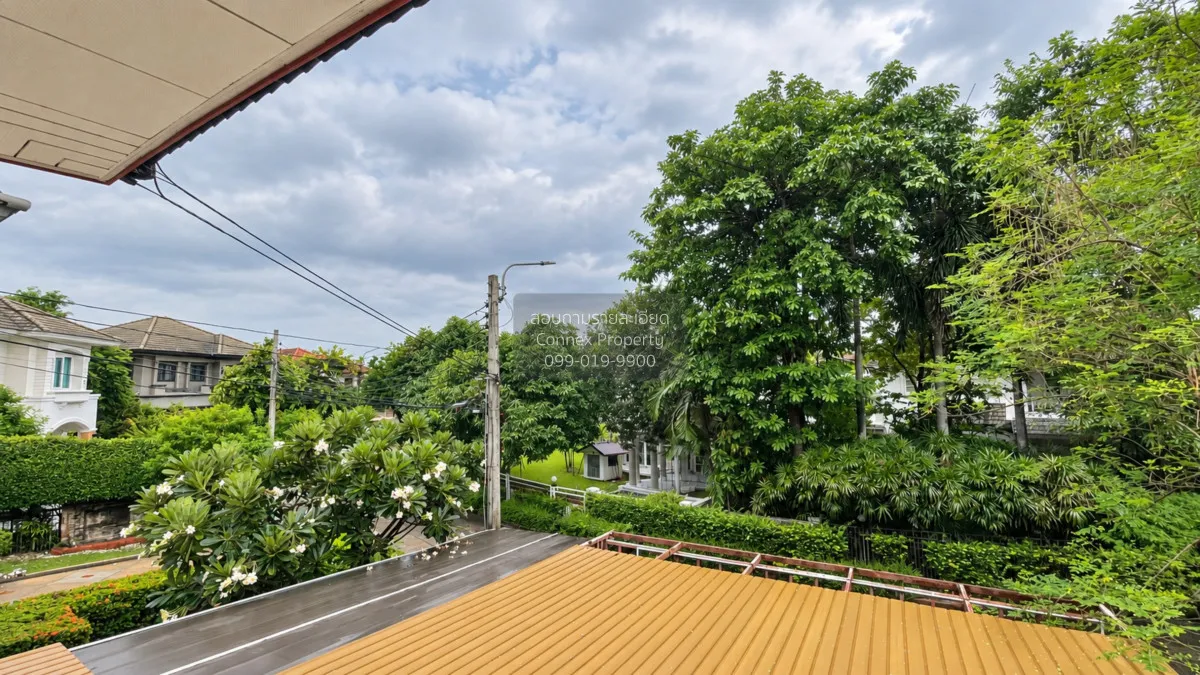 Detached House for Sale Perfect Place Rattanathibet Large Plot Ne