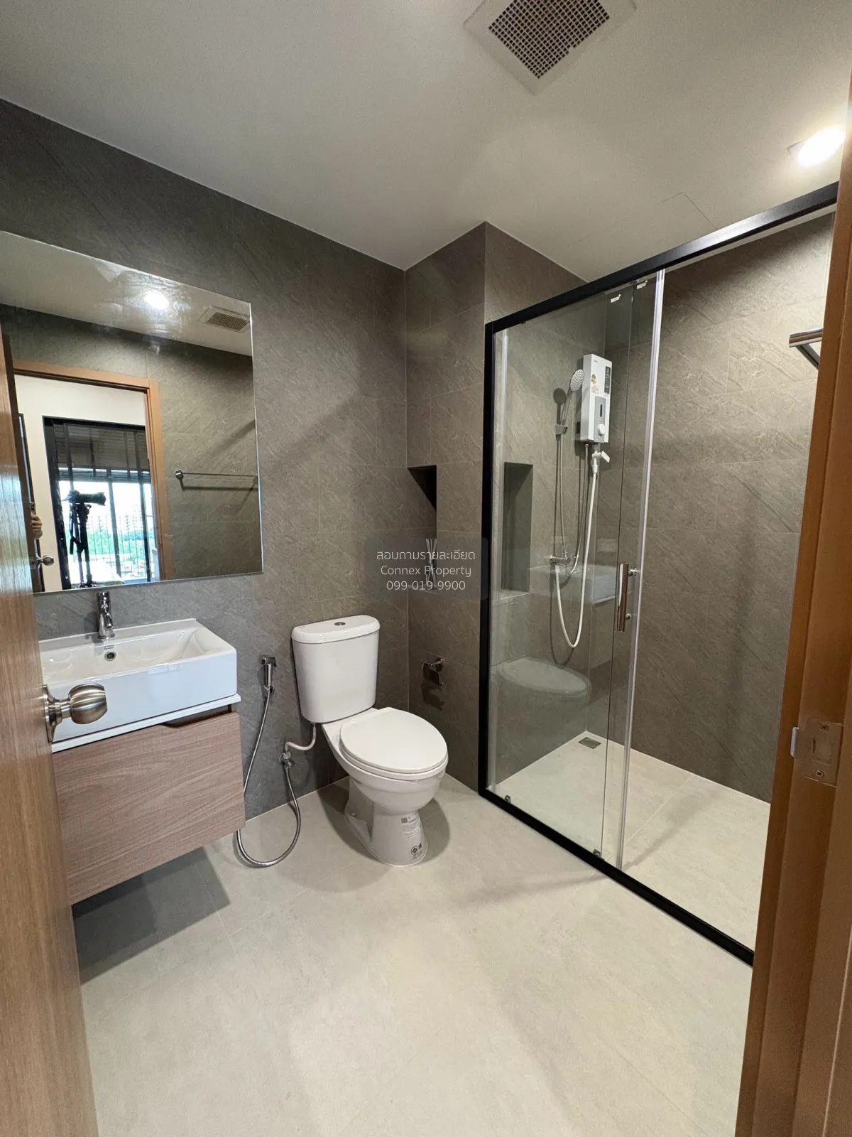 For Rent Condo , The Livin Ramkhamhaeng  , MRT-Lam Sali , Hua Mak