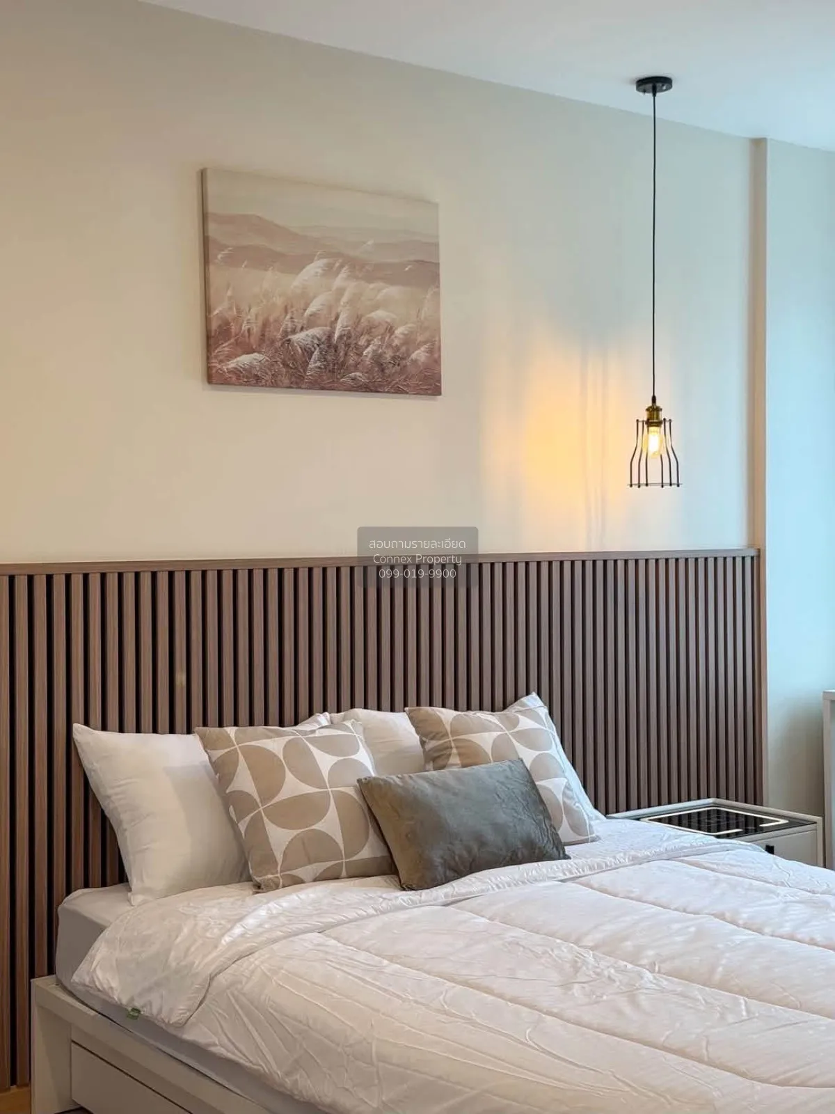 For Sale Condo , Zcape 3 , high floor , wide frontage , newly ren 4