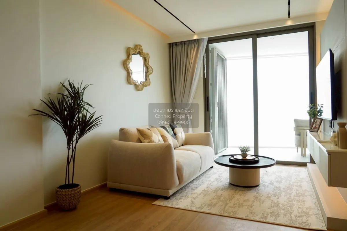 For Rent Condo , The Aqua , nice view , high floor , corner unit 