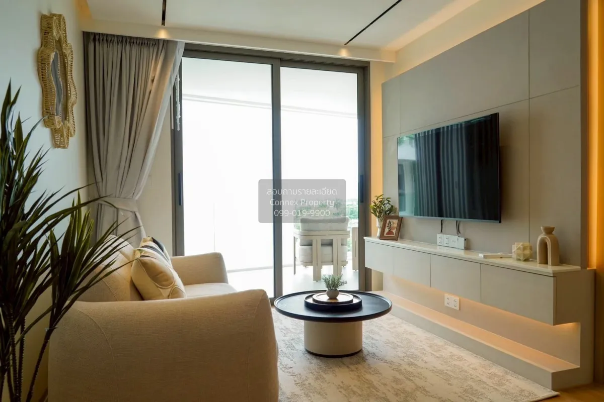 For Rent Condo , The Aqua , nice view , high floor , corner unit 