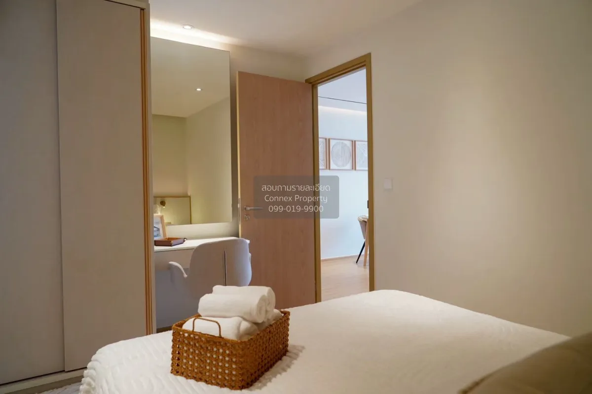 For Rent Condo , The Aqua , nice view , high floor , corner unit 