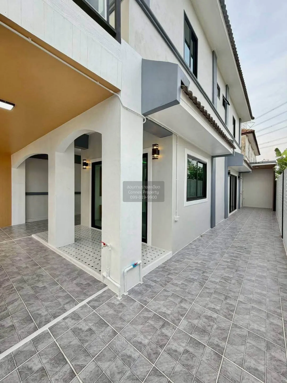 ขายทาวน์เฮ้าส์/ทาวน์โฮม  บ้านปิยวรารมย์ 1 ห้องมุม รีโนเวทใหม่ บาง