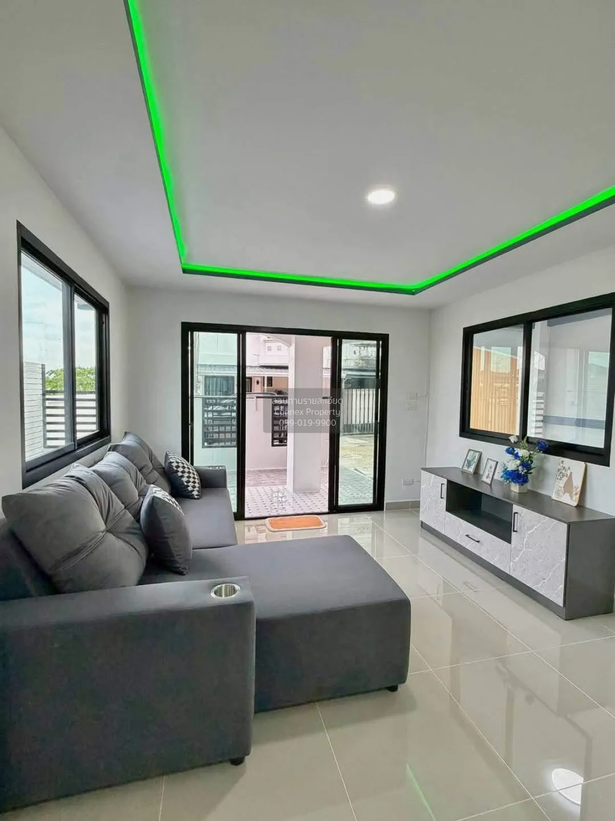 ขายทาวน์เฮ้าส์/ทาวน์โฮม  บ้านปิยวรารมย์ 1 ห้องมุม รีโนเวทใหม่ บาง