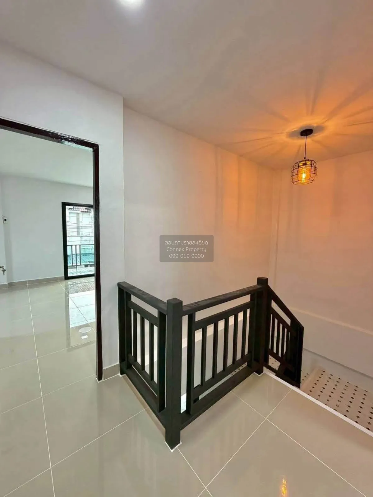 ขายทาวน์เฮ้าส์/ทาวน์โฮม  บ้านปิยวรารมย์ 1 ห้องมุม รีโนเวทใหม่ บาง