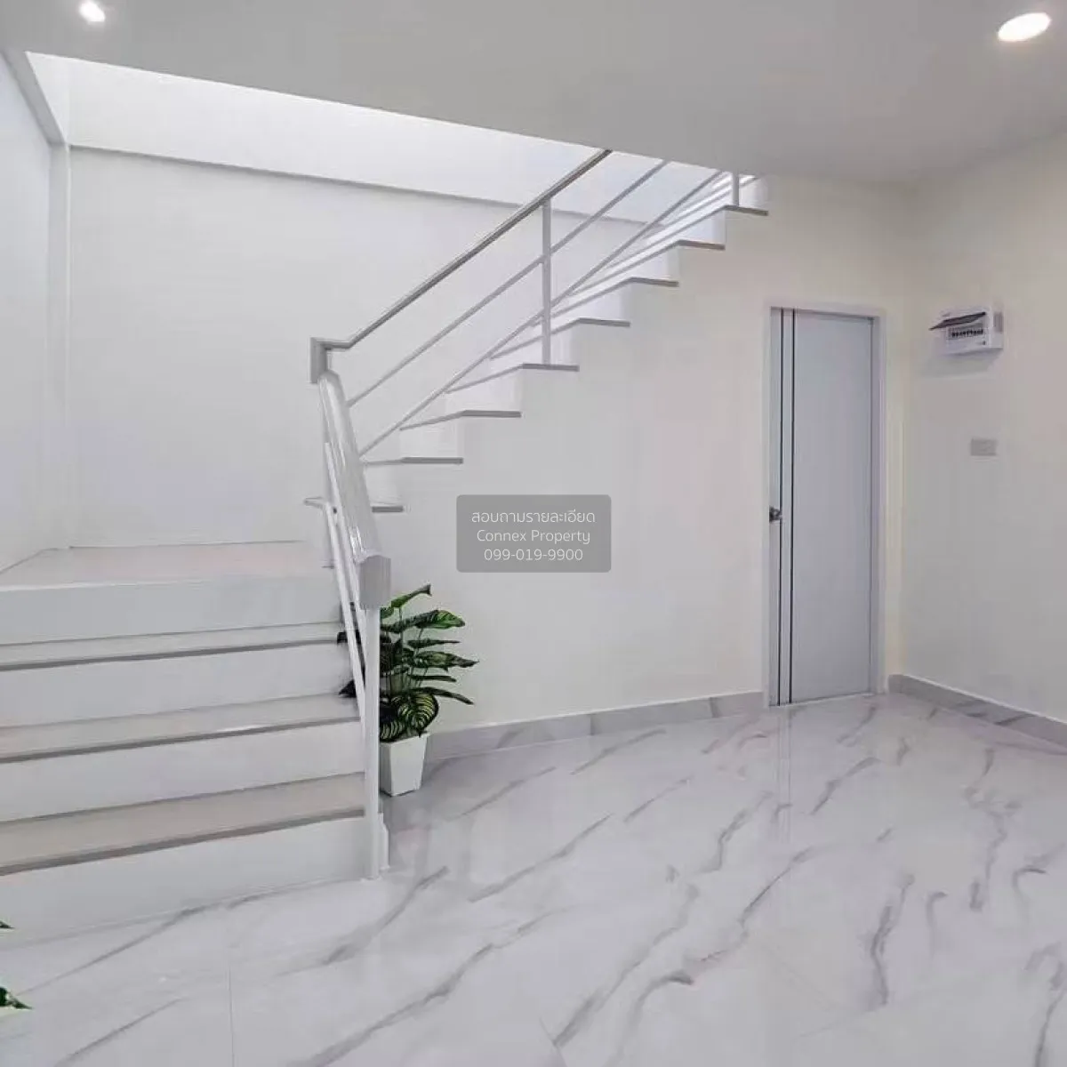 ขายทาวน์เฮ้าส์/ทาวน์โฮม  ลดาสิริ บ้านกล้วย-ไทรน้อย รีโนเวทใหม่ พิ