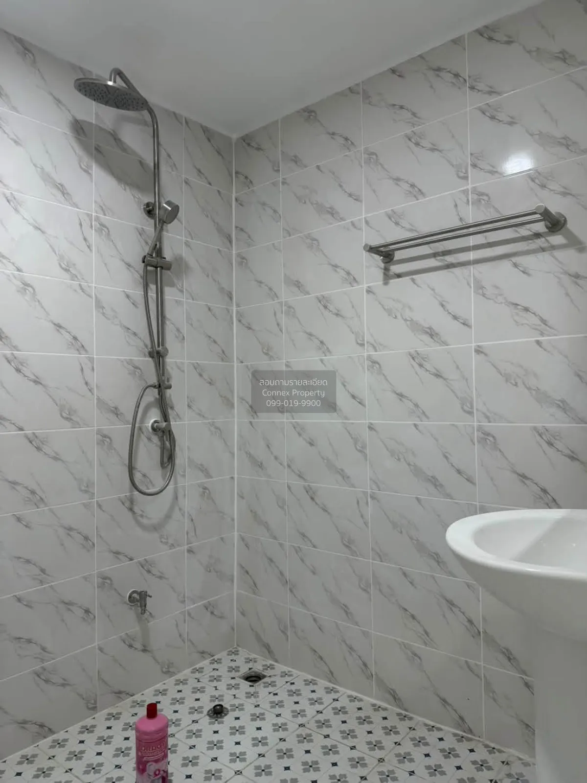 For Sale Townhouse/Townhome  , Saithongniwet , newly renovated , 