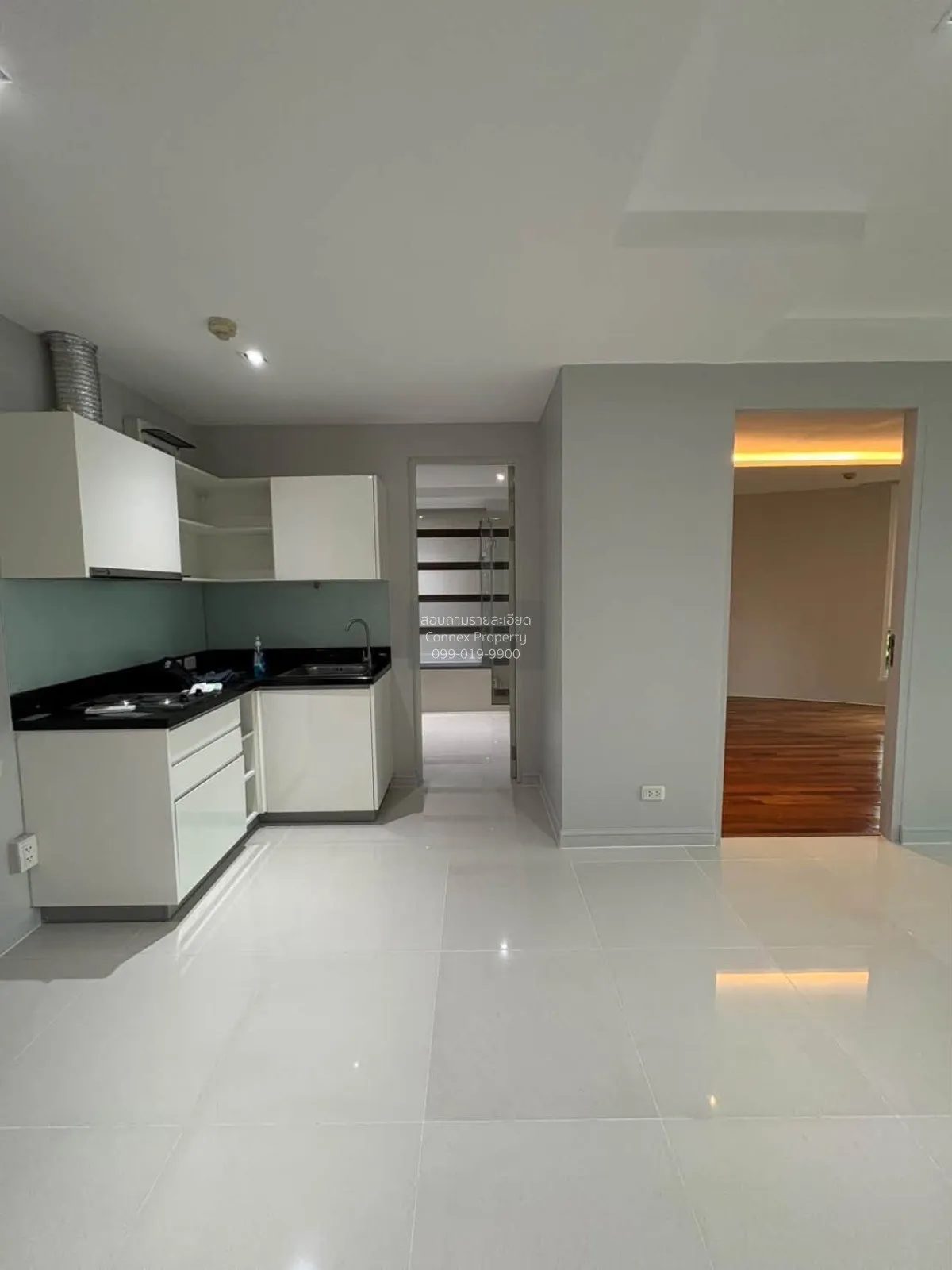 For Sale Condo , Beverly 33 , corner unit , BTS-Phrom Phong , Khl 3