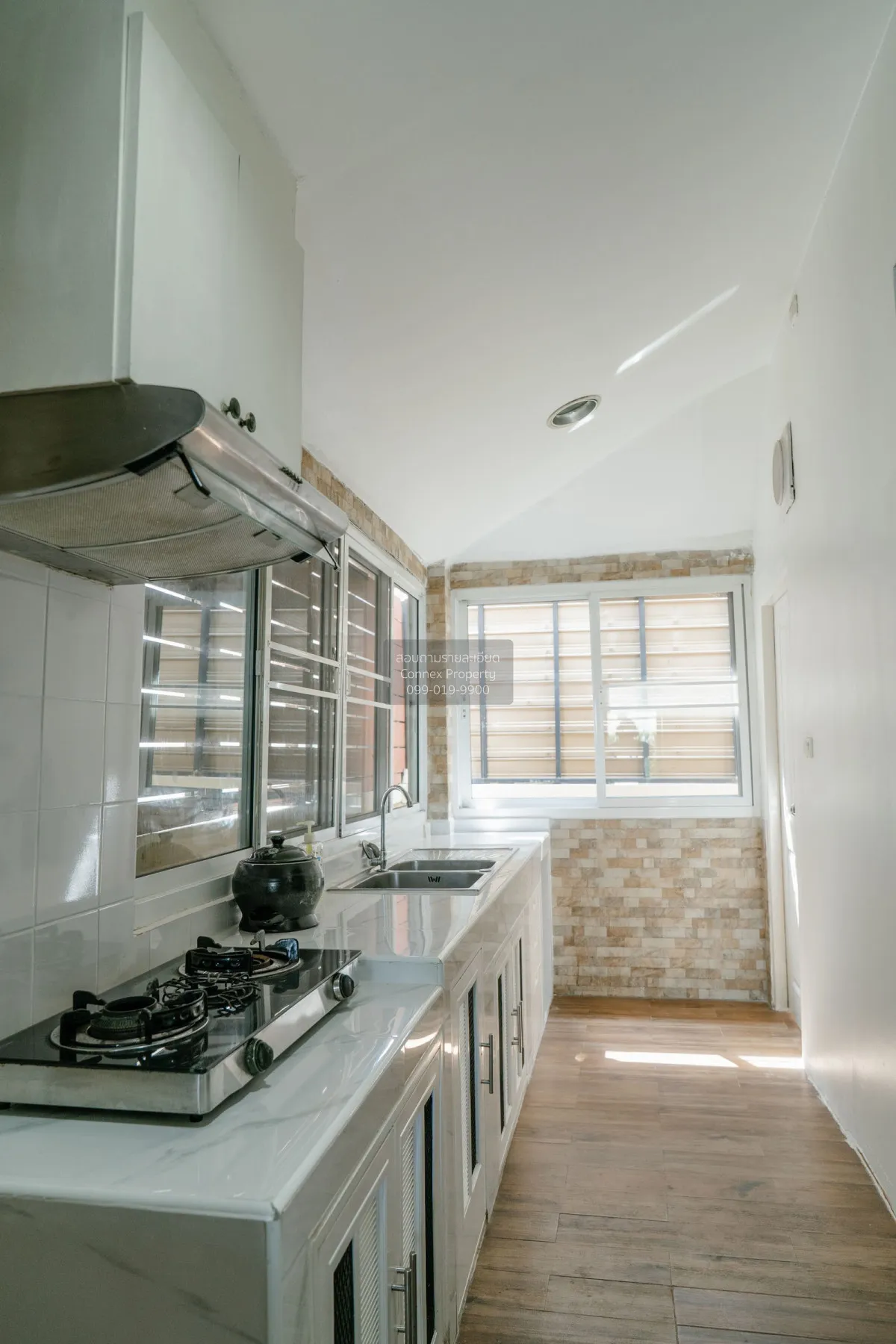 For Rent House , Nantawan Suanluang Rama 9 , Dok Mai , Prawet , B